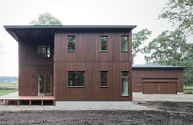 KITCHEN CENTRED HOUSE